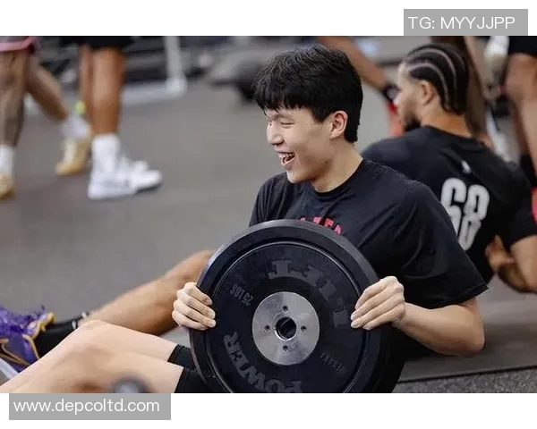 开拓者力克鹈鹕取NBA常规赛关键胜利，夏普35分闪耀，杨瀚森连续观战引关注