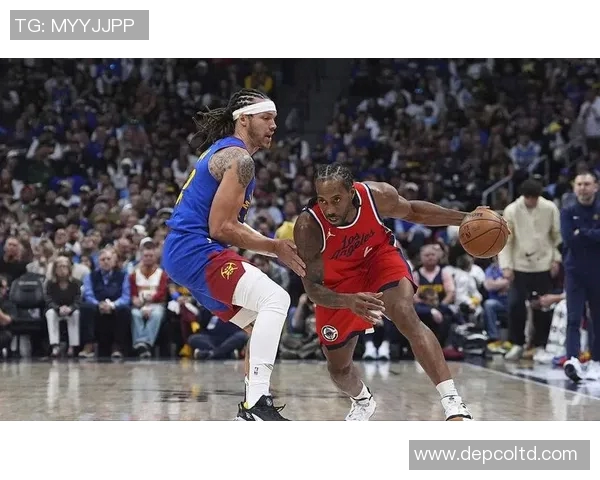 快船球员轮换引争议：泰伦卢用人策略致球队失分困境，正负值垫底球员为何持续登场？